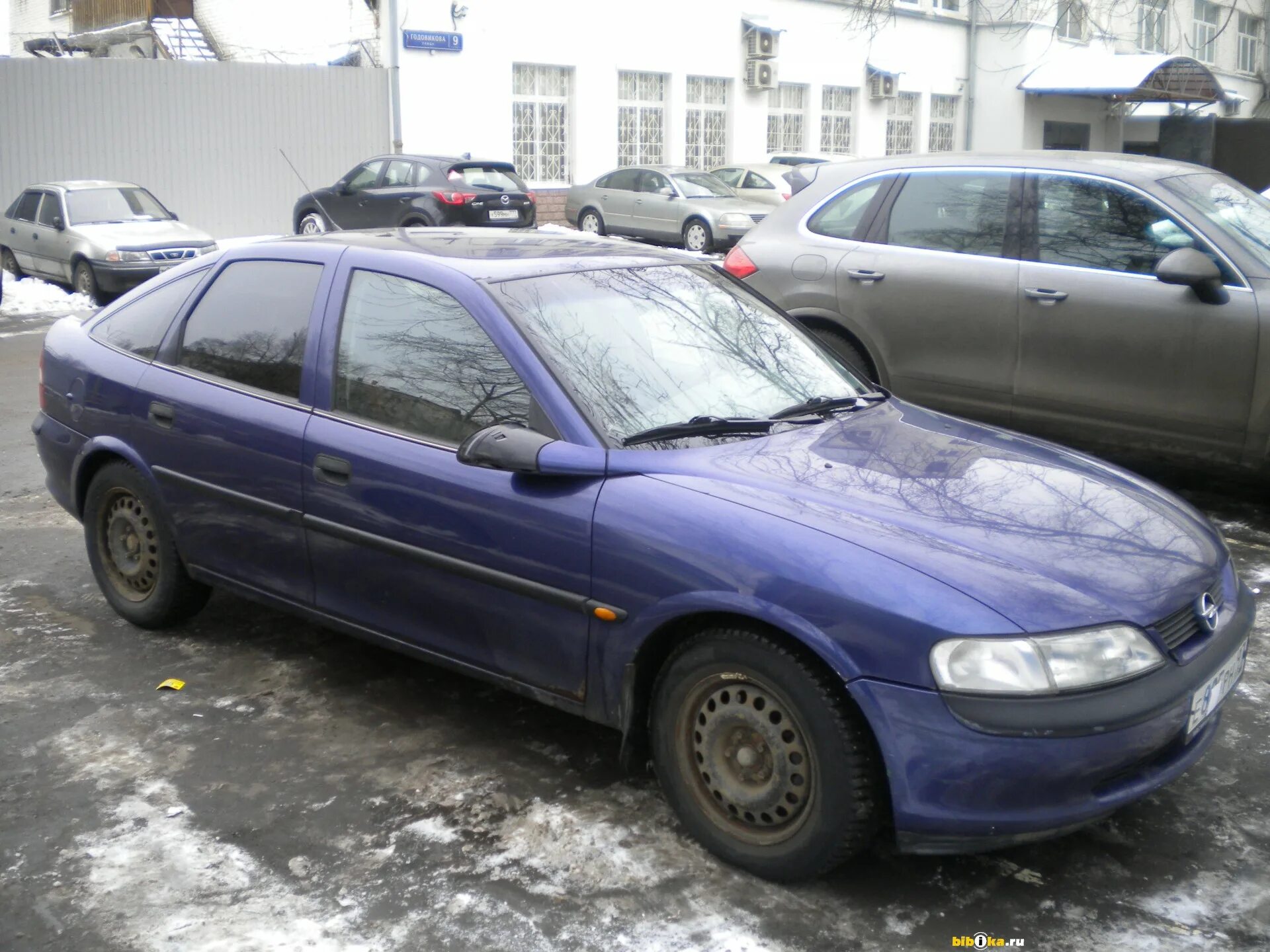 Купить опель 1997. Opel Vectra 1997. Опель Вектра б 1997 года синий номер краски. Опель Вектра 1997 года характеристики.