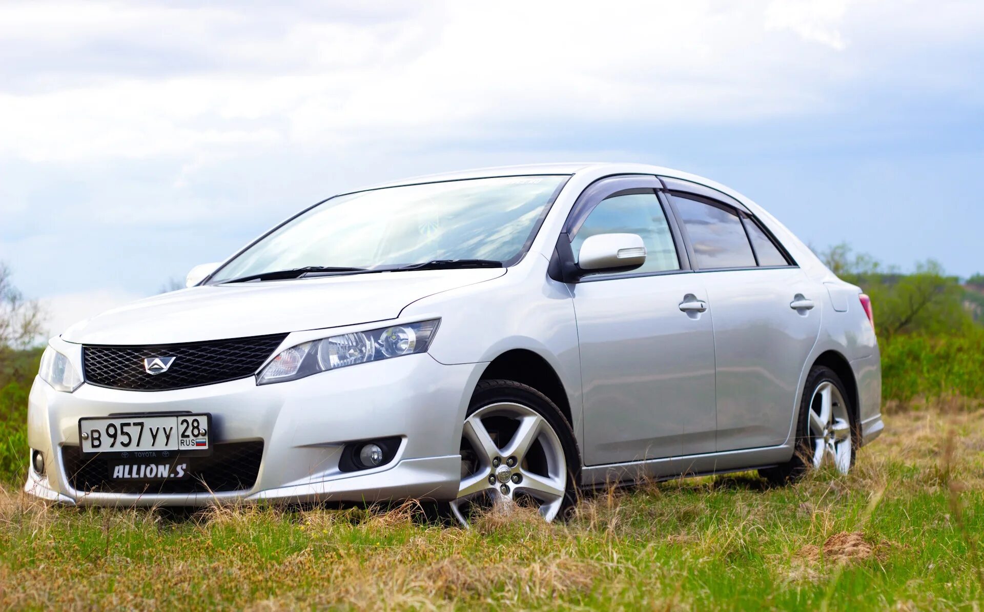 Машина алион. Toyota Allion. Тойота Аллион 260. Тойота Аллион 2 поколение. Toyota Allion 2007.