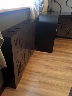 Экран на батарею черный