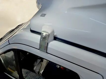 Крепление спойлера