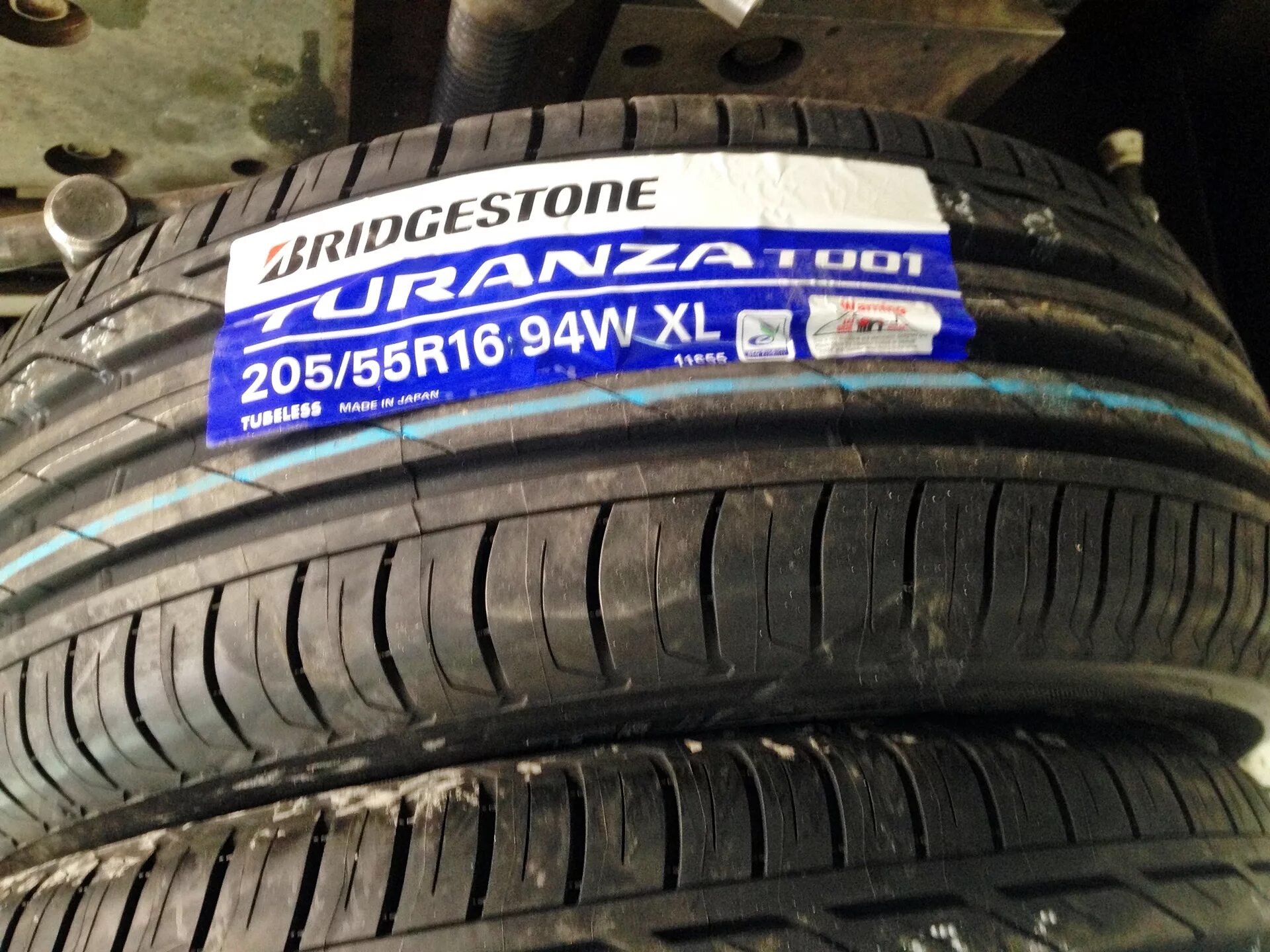 Bridgestone turanza t001 цены. Turanza t001 205/55 r16. 205/55r16 t001 Turanza 94w. Bridgestone Turanza t001 205/55 r16 94w XL. Бриджстоун Туранза т001 205/55 r16.