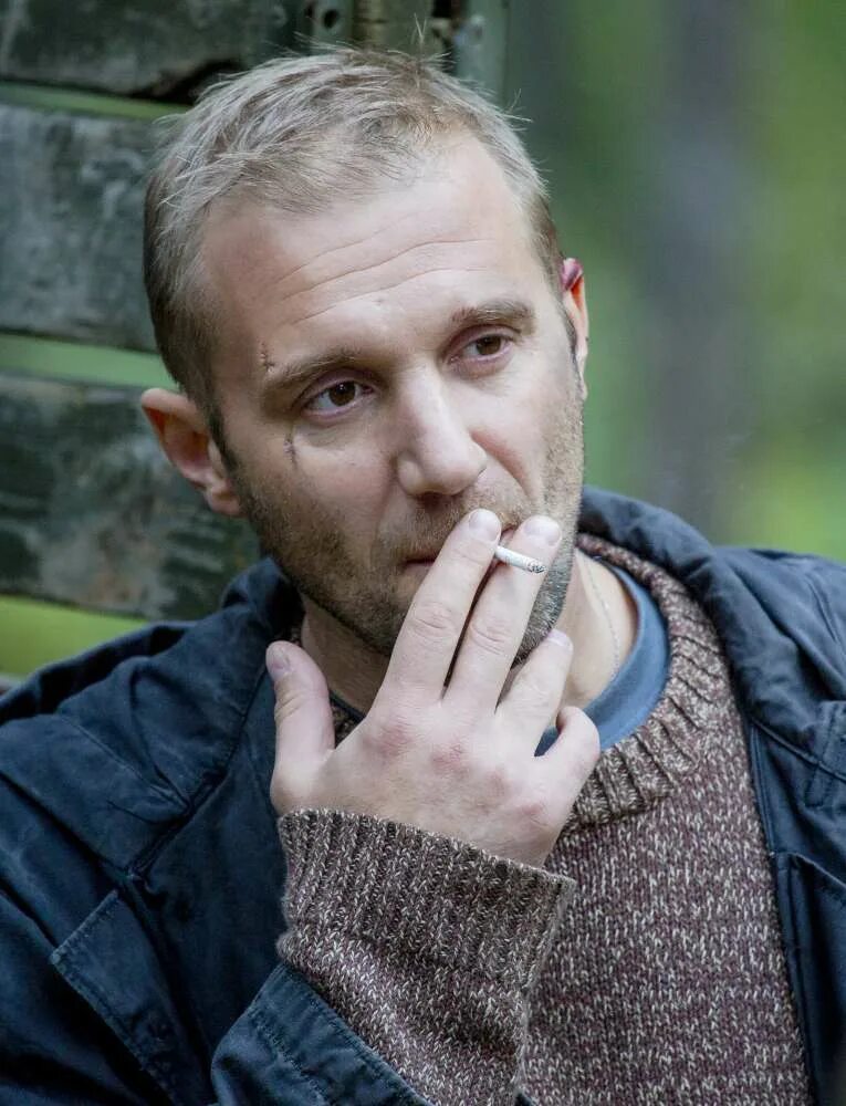 Максим битюков калашников. Максим битюков актер фото. Битюков актер биография. Максим битюков актер. Максим битюков актер.