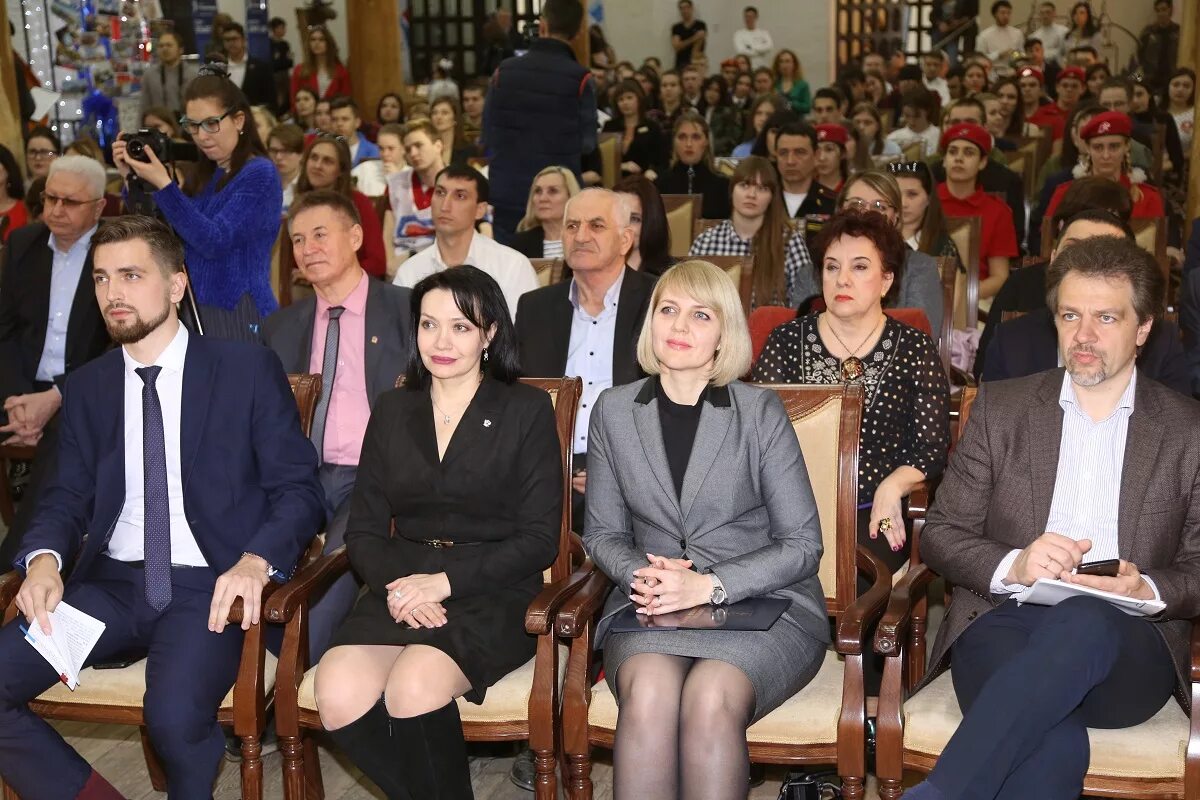 программа победа сегодня астрахань