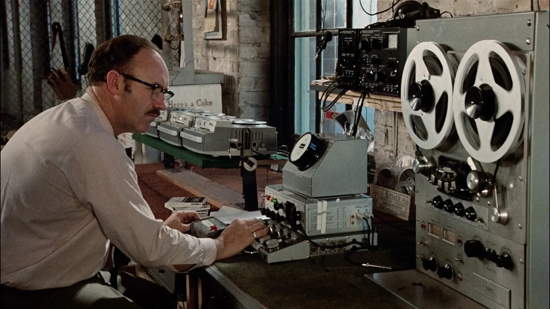 Try the conversation. Разговор фрэнсис форд коппола 1974. разговор the conversation 1974. conversation (1974) gene hackman.