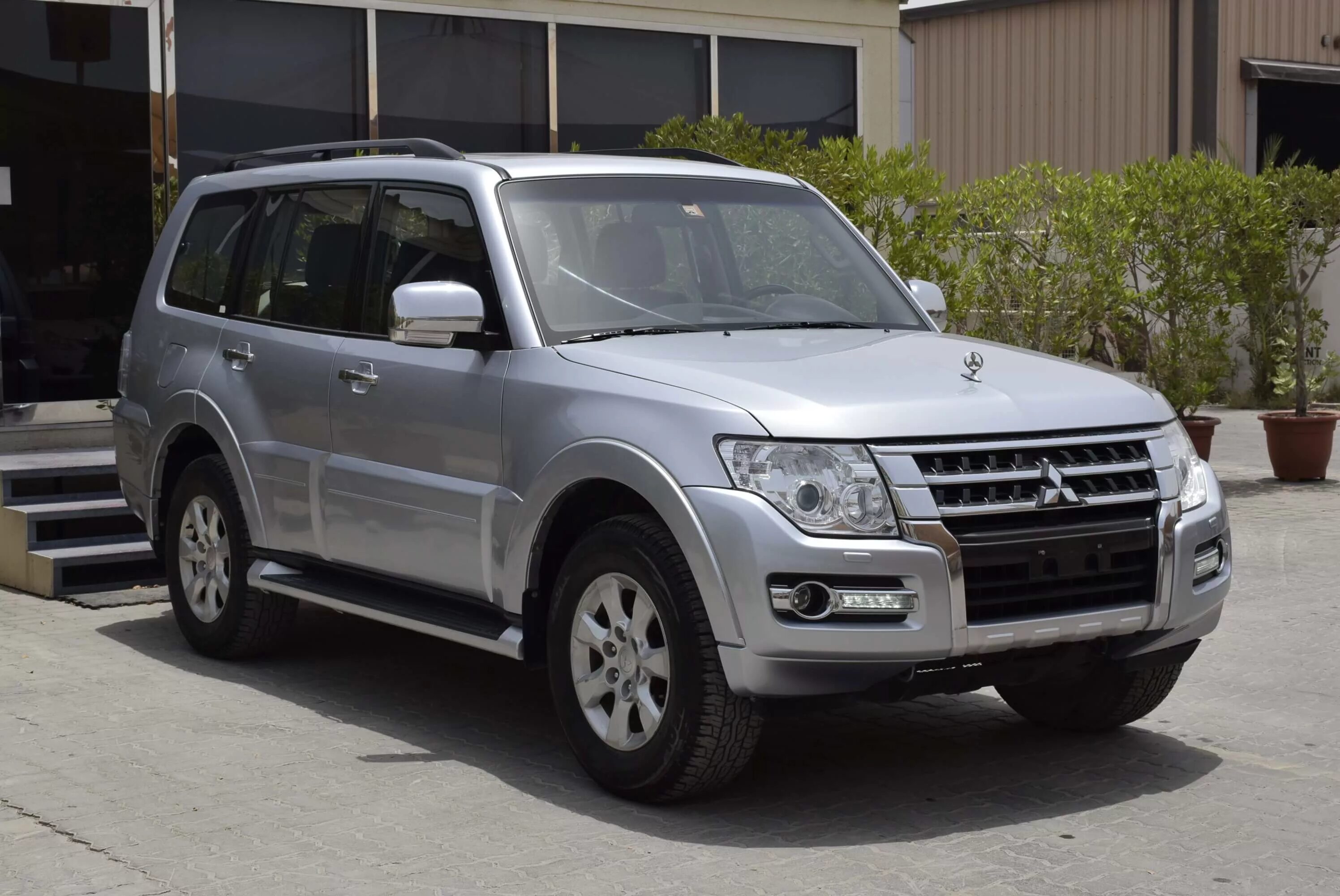 Mitsubishi pajero 2014. Мицубиси Паджеро 2014. Mitsubishi Pajero 2014 года. Митсубиси Паджеро 4 2014г. Мицубиси Паджеро 3.0 LWB, 2015 Г.В.