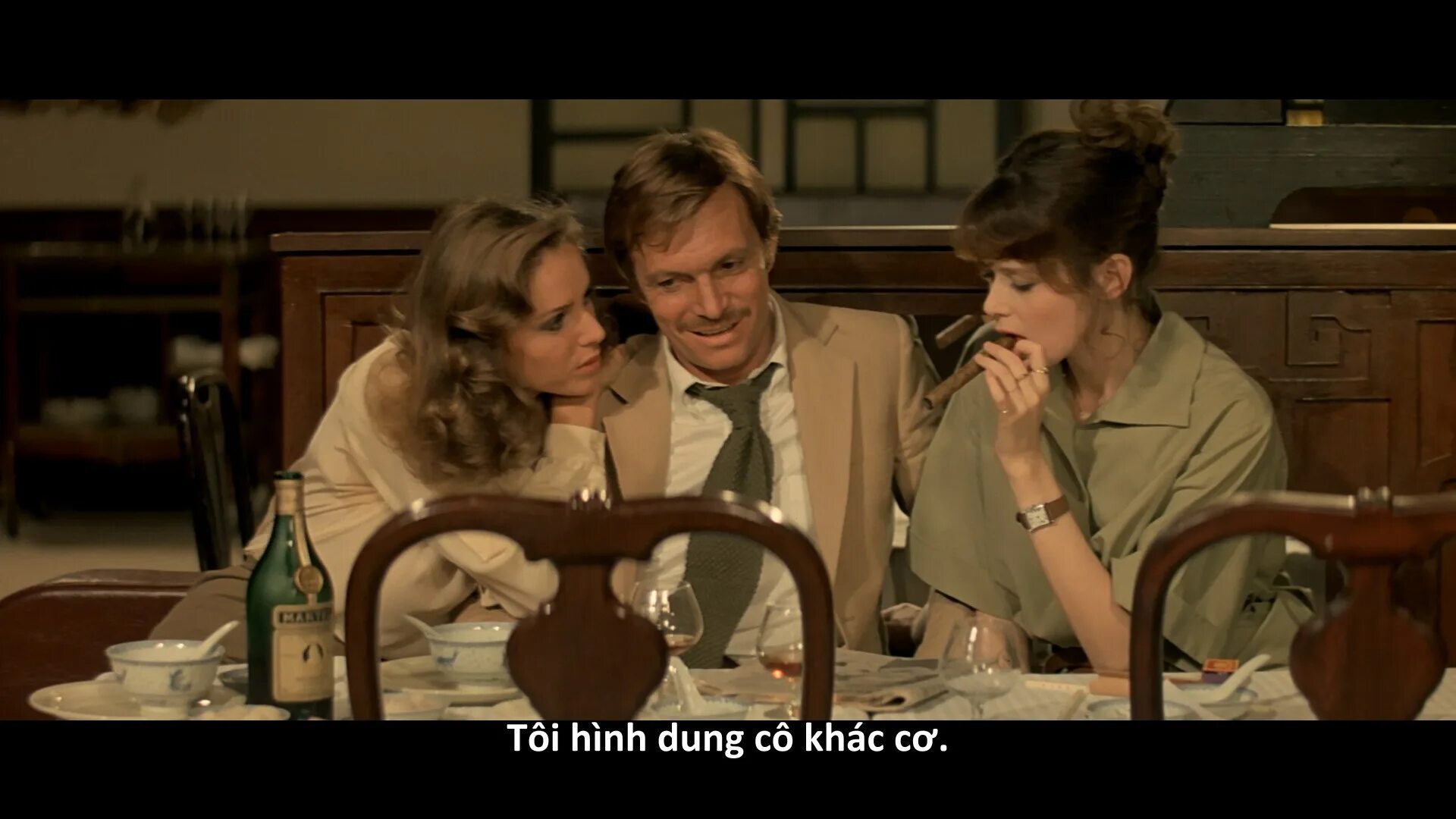 Эммануэль 1975 фрагмент. Эммануэль 2. Эммануэль 2. Кэтрин риве. Эммануэль 1975.