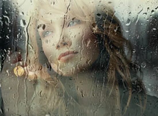 Девочка с хрустальными слезами. Я слушал дождь. Почему люди любят слушать дождь.