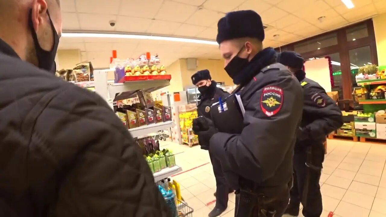 Вульф блоггер. Тульский блоггер артем вольф. артем вольф дикси. артём вольф тула. артем вольф девушка.