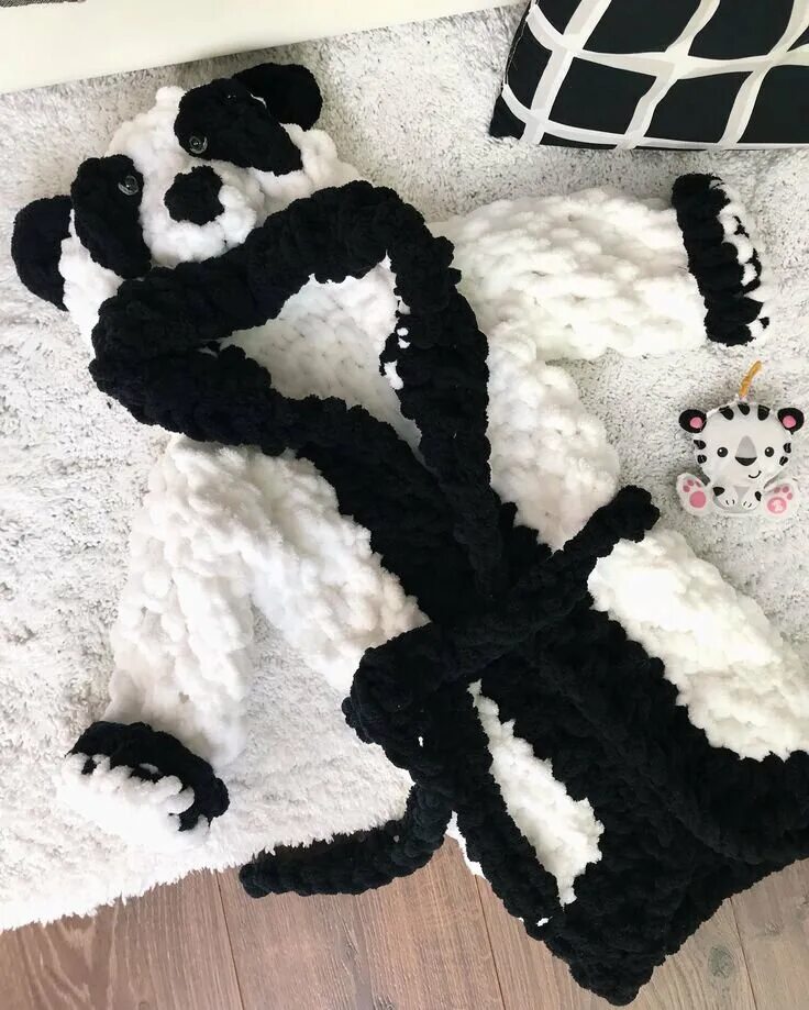 Костюм из ализе пуффи. Халат панды из ализе пуффи. плед из ализе пуффи панда. панда из ализе пуффи. тапочки панды из ализе пуффи.