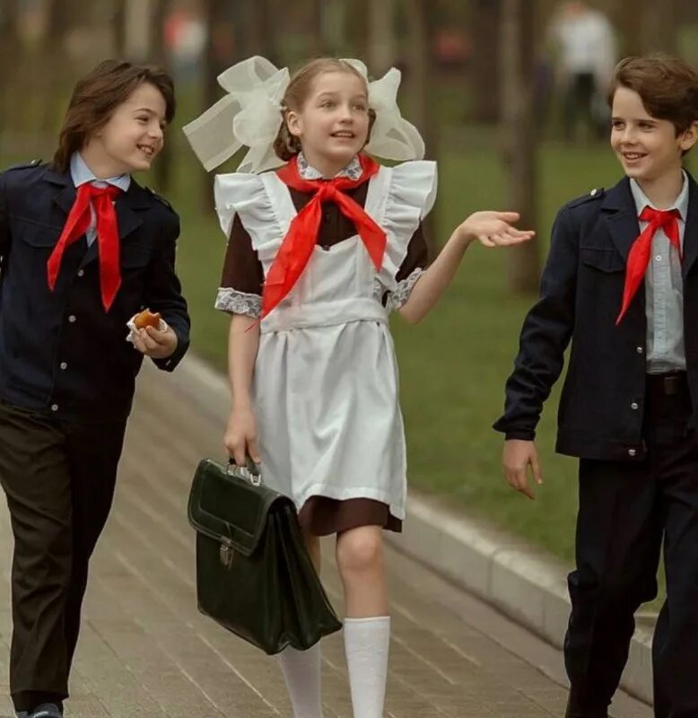 Школьная форма беларуси 2022-2023. Стиль одежды в школу. Школьная форма в школе. Российская школьная форма 2024. 1 сентября 2024 отменят ли школьную форму.