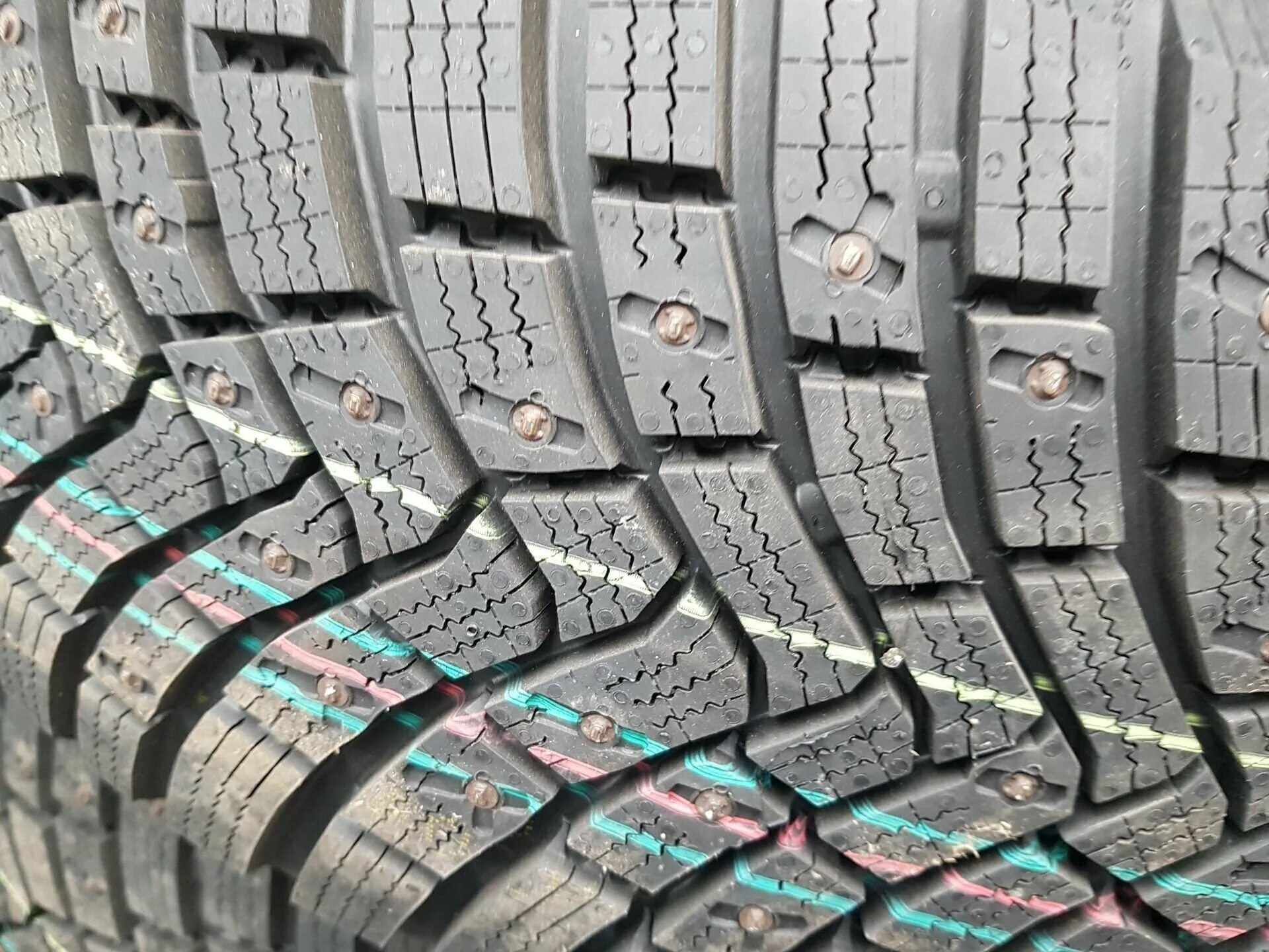 шип пирелли айс зеро. Bridgestone blizzak spike-02 suv 225/55 r18 98t. 195/65r15 nokian hakkapeliitta 9 95t шип. Nokian hakkapeliitta 8 suv. 235/65 r17 dunlop grandtrek ice 02.