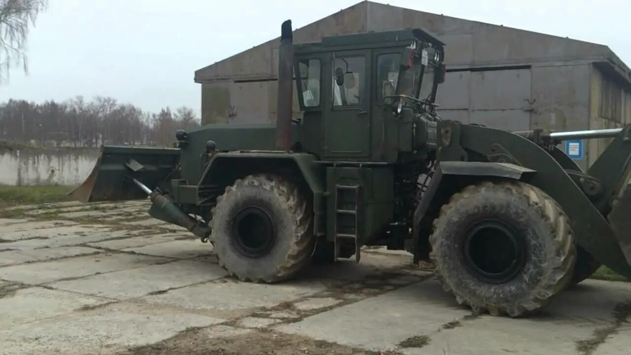 Удм авто. Машина к-702 МВА-Удм. Универсальная дорожная машина к-708удм. Кировец к-708удм. К-702 МВ-Удм.