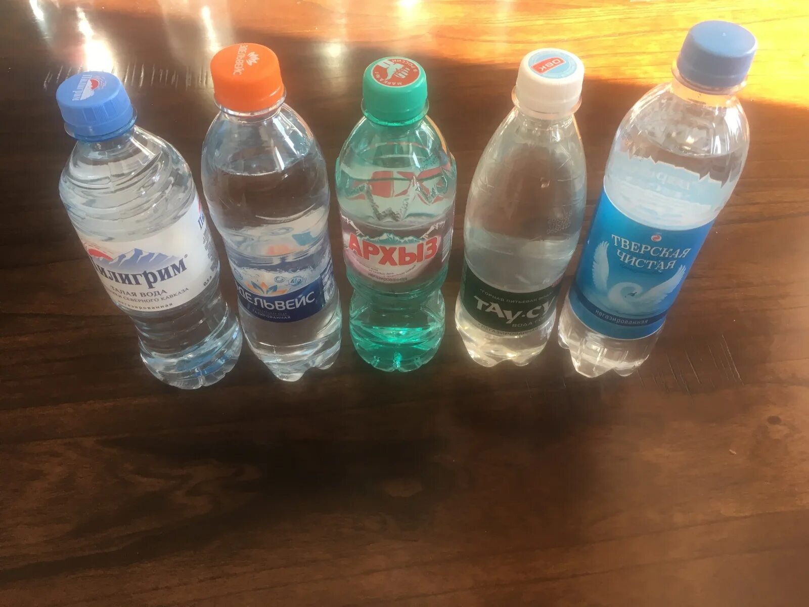 Какого цвета вода. Вода пикабу. Вода пикабу. Вода пикабу. Прогулка по воде джанин.