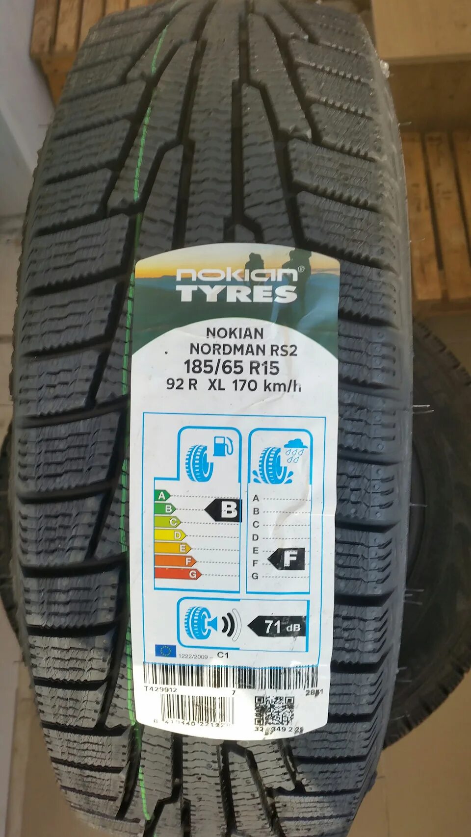 Шины nokian 185 купить. 185/65/15 Nordman rs2. Nokian Tyres Nordman rs2. Nordman rs2 185/65 r15. 185/60 R14 Nokian Nordman липучка.