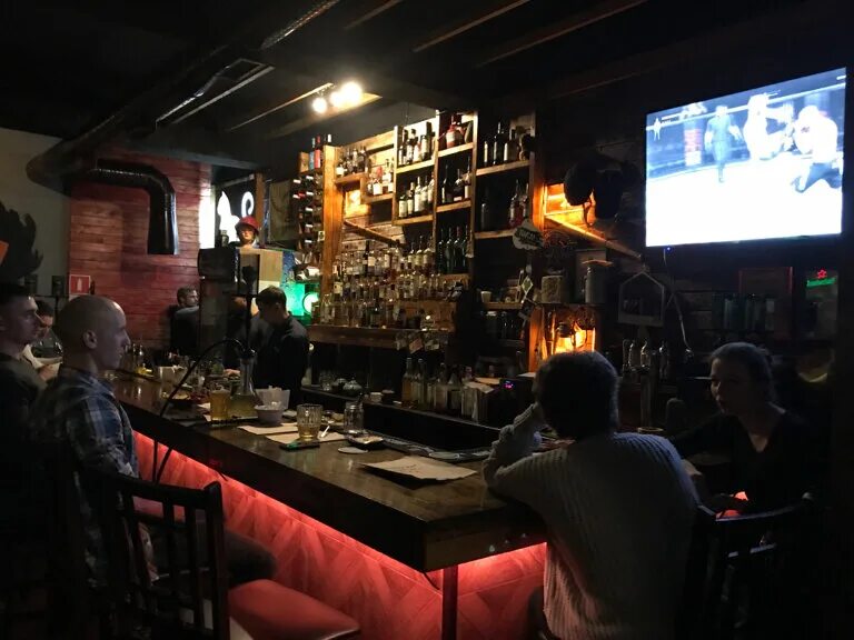 Бар магадан. Магадан pandora lounge. Ресторан пандора магадан. Таксопарк магадан ресторан. Таксопарк бар.