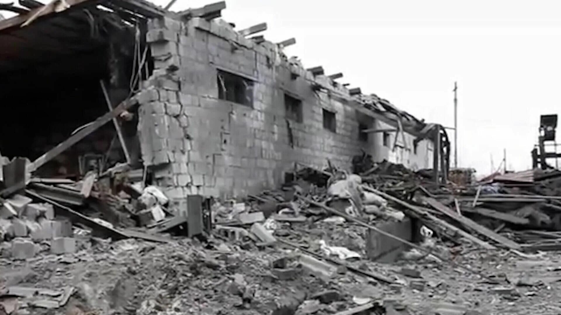 Токмак обстрел. Васильевка обстрел. обстрел васильевки запорожской. токмак обстреляли.