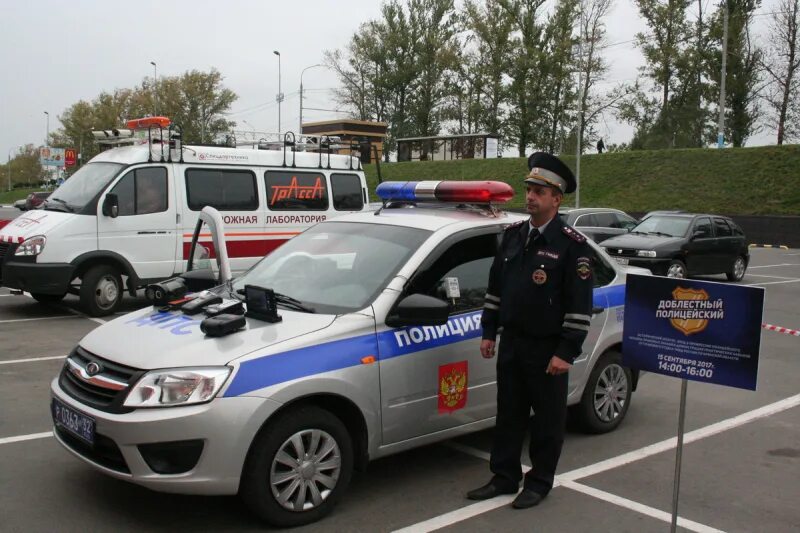 Полиция Брянск. Доблестный полицейский. Полиция Брянского района.