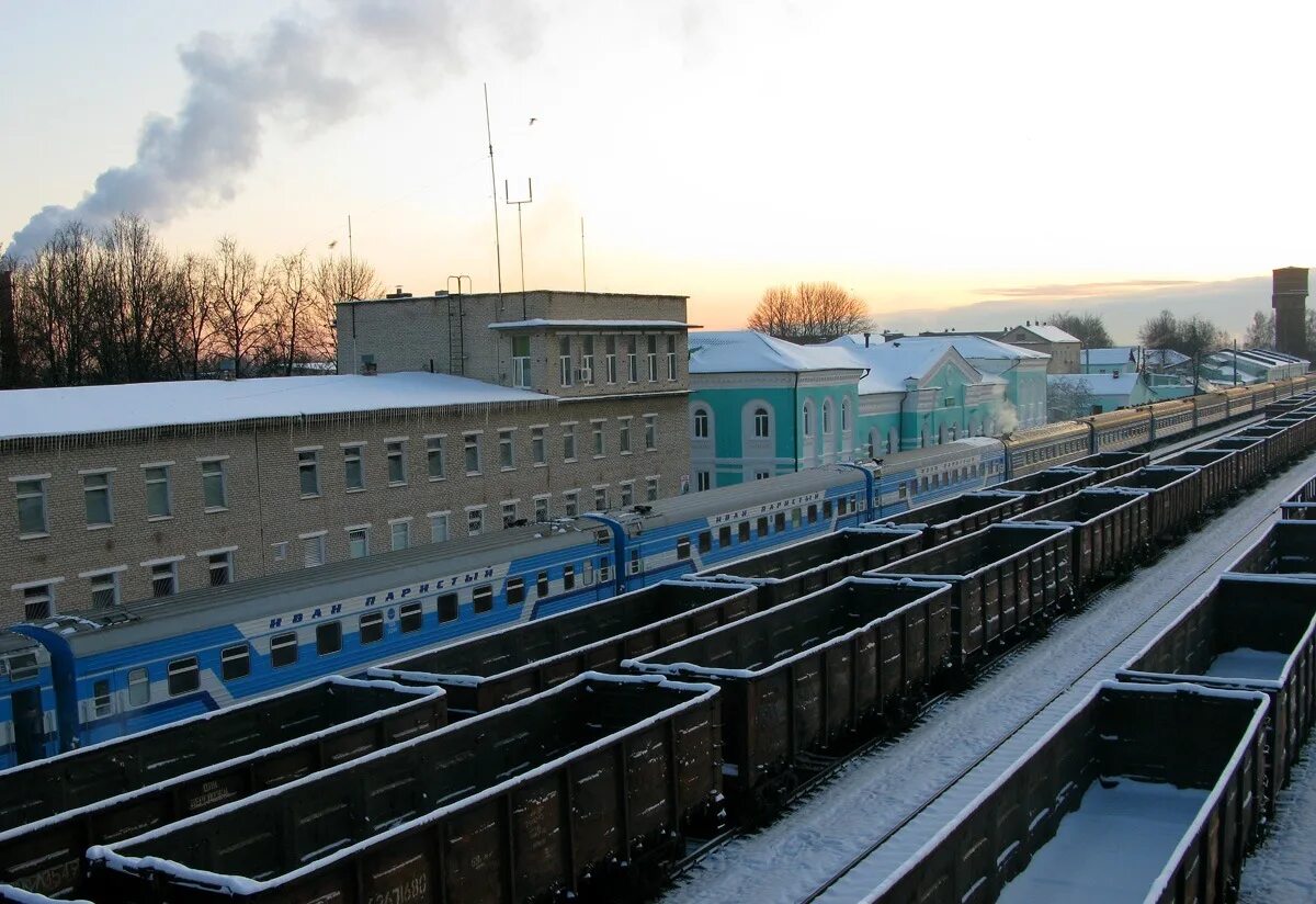 Рославль лет. Станция рославль 1. железнодорожная станция рославль 1. станция рославль смоленской области. вокзал рославль смоленская область.
