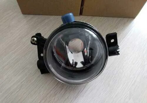 Туманки форд фокус 2 дорестайлинг. Птф форд фокус 2. Птф фокус 2 2006. Ford focus 2 туманки. Лампа противотуманки форд фокус 2.