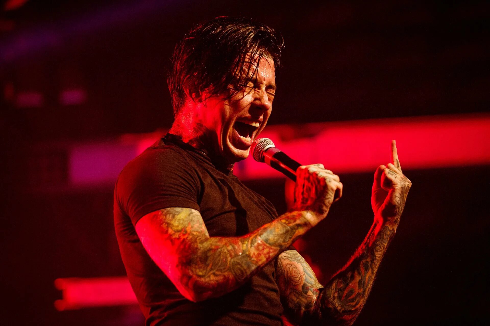 Фолин ин реверс. Группа falling in reverse. ронни радке. falling in reverse группа 2025. фаллинг ин реверс солист.