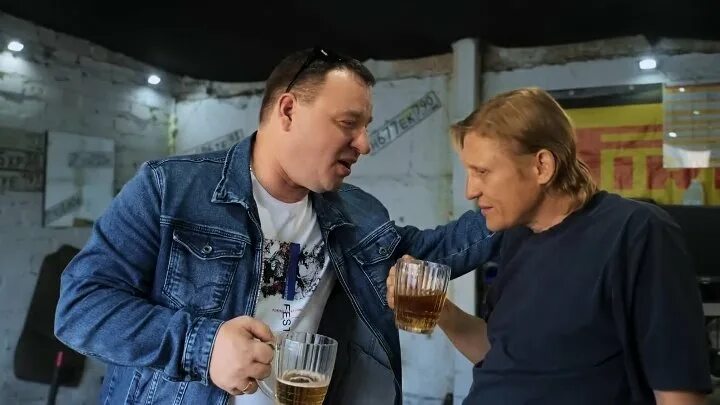А я выпить с пацанами. А я пойду к пацанам музыка. А я пойду к пацанам музыка. А я пойду к пацанам музыка. А я пойду к пацанам музыка.