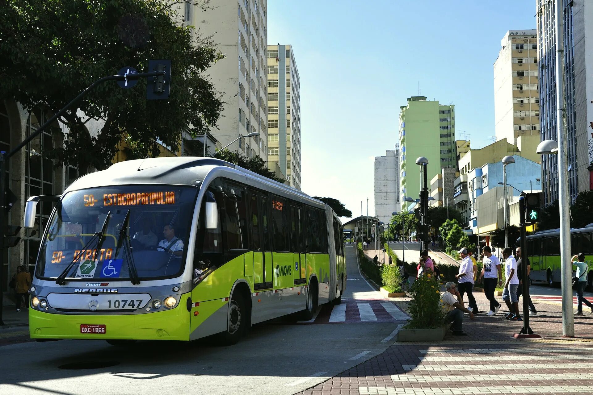 Городской автобусный транспорт. Йоханнесбург городской транспорт. Автобус. Современный городской автобус. Современные городской странспорт.