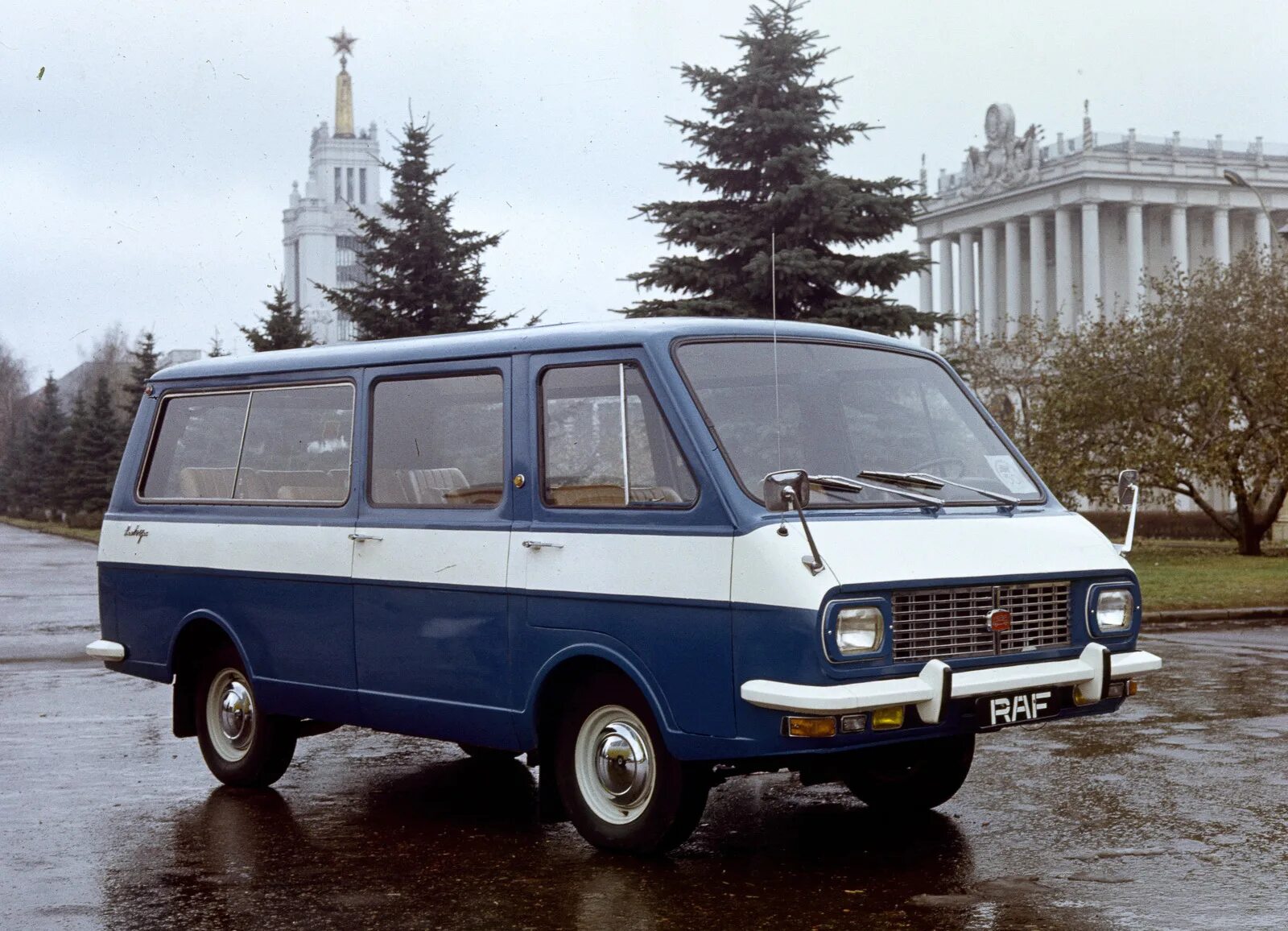 Старое маршрутное такси. РАФ 2203. РАФ-2203 Латвия. Советский микроавтобус РАФ 2203. РАФ-2203 микроавтобус автобусы СССР.