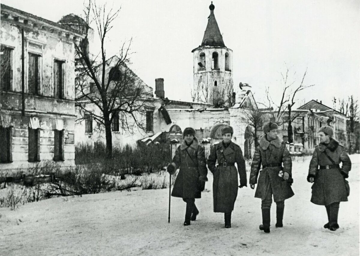 История во время великой отечественной войны. Освобождение Новгорода 20 января 1944 года. Великий Новгород ВОВ В годы войны 1941. Освобождение Великого Новгорода 20 января. Великий Новгород 1945.