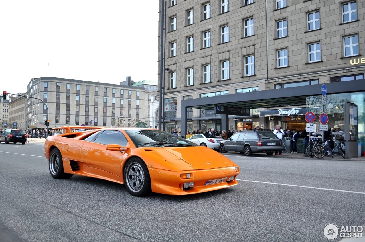 Св 44. Lamborghini Diablo 2012. Ламборджини диабло в Москве. Ламборджини диабло 2000. Ламборгини диабло v.