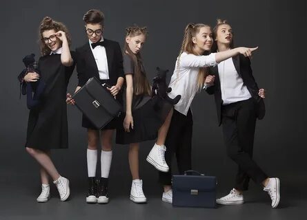 Модная школьная форма для девочек 2021-2022 годов.