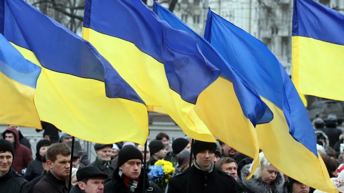 Украинская правда. Киев майдан. Митинг против украинских беженцев. Дефолт украины. Новая правда украины.