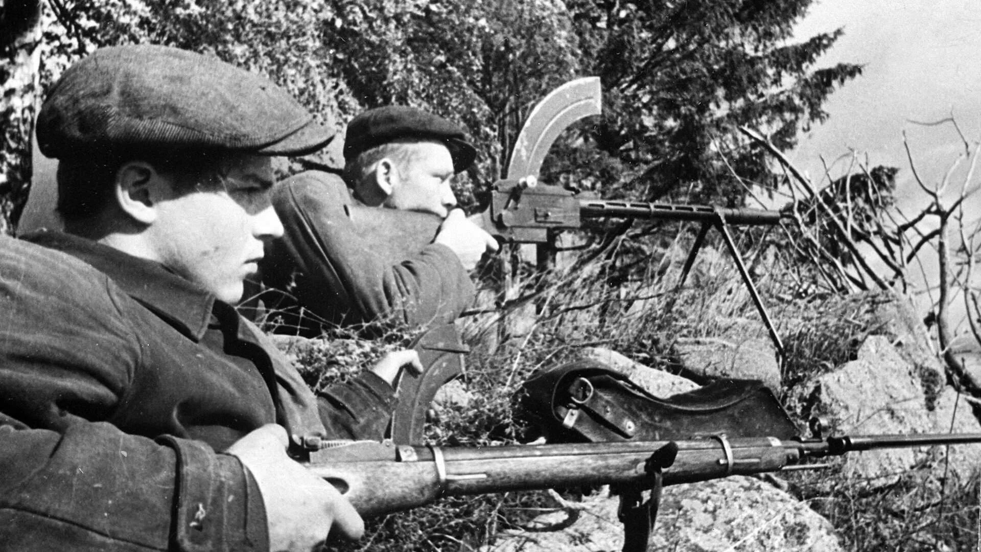 партизанское движение в годы вов. партизанский отряд 1943 года. подвиги партизан. подпольщики в годы вов. партизанское движение 1941-1945.