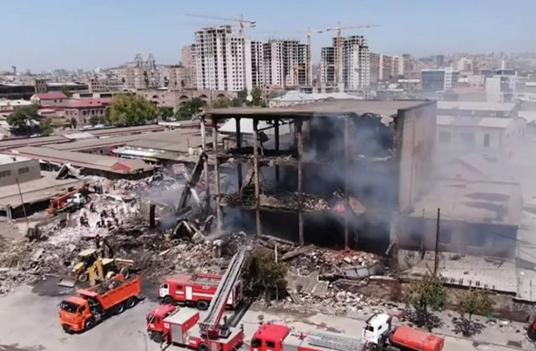 Огонь взрыв. Взрывы и обрушения зданий.