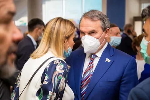 Чиновник 2