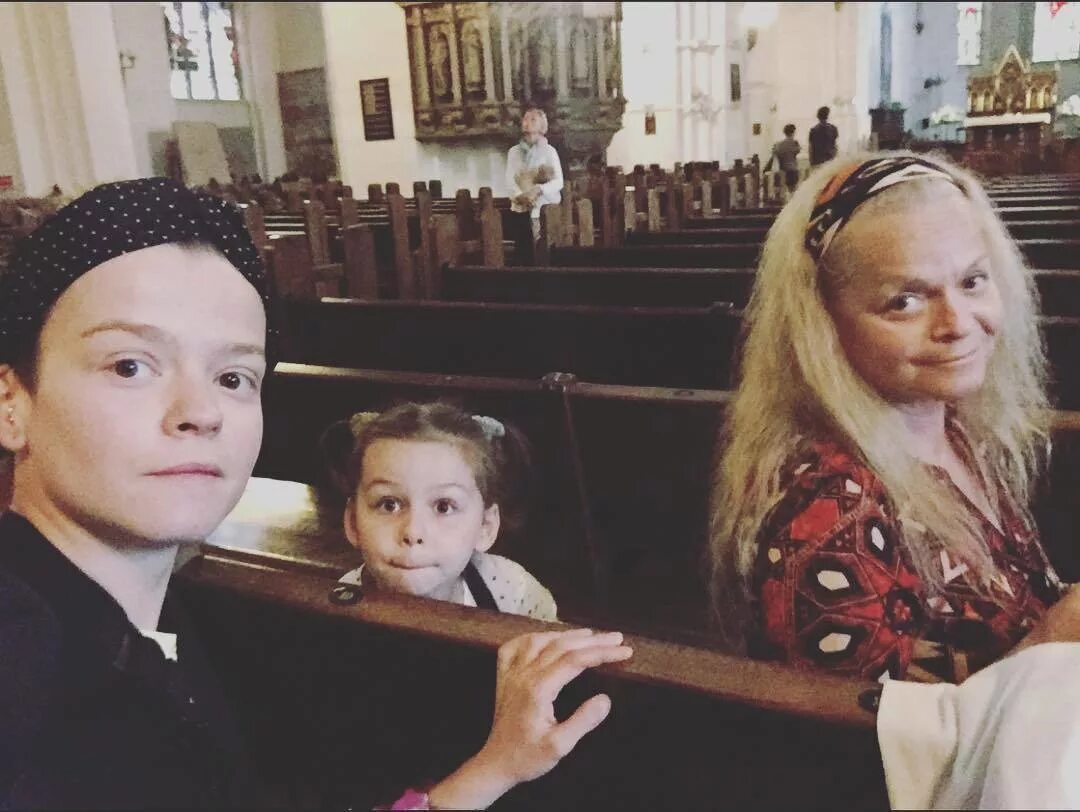 лаиса долина в детсвте. ангелина миончинская дочь ларисы. дети долиной ларисы фото. долина дети фото. долина дети фото.