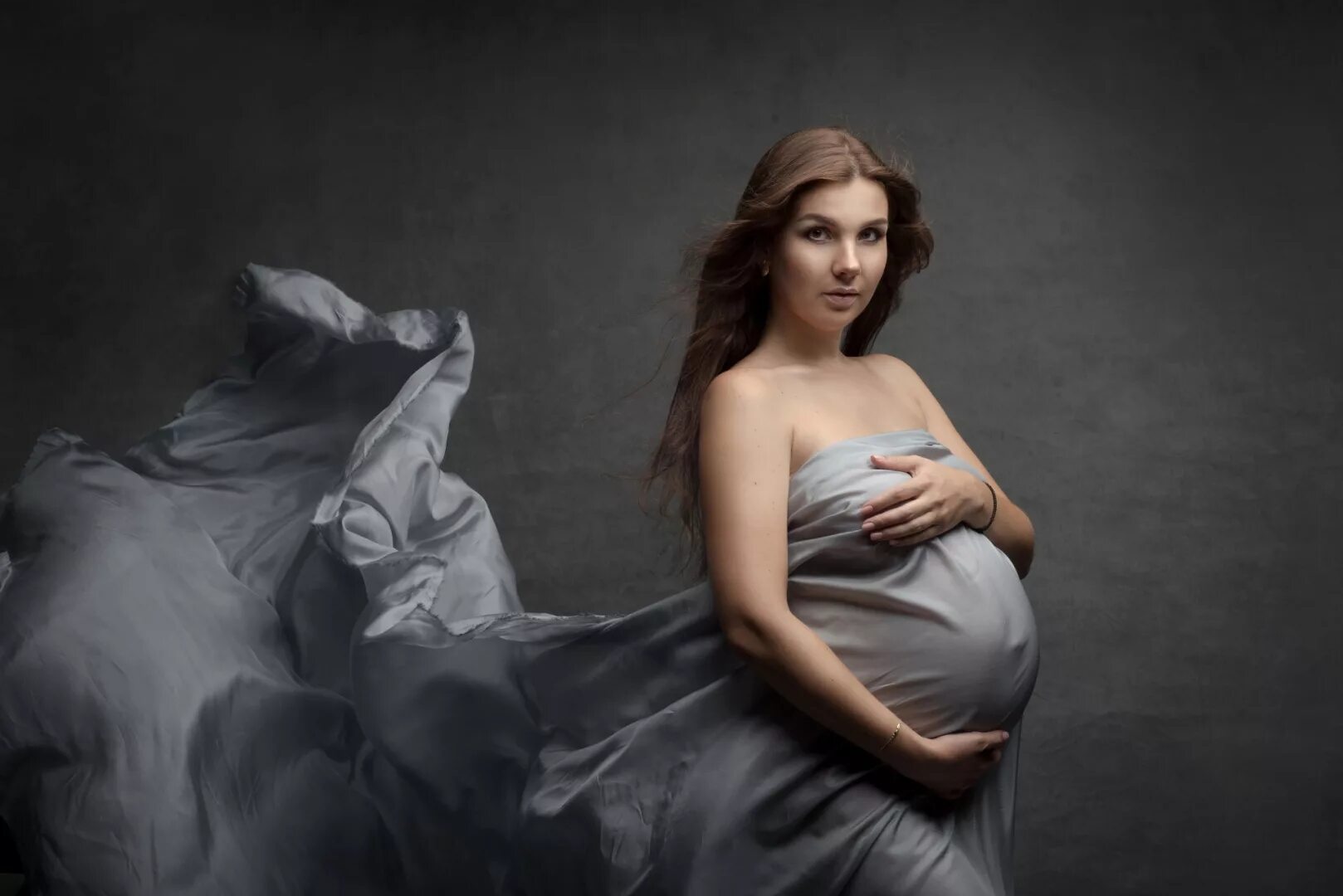 Фотограф беременность. Фотосессия беременных. Беременная фотосессия. Беременная съемка в студии. Беременная фотосессия в студии.