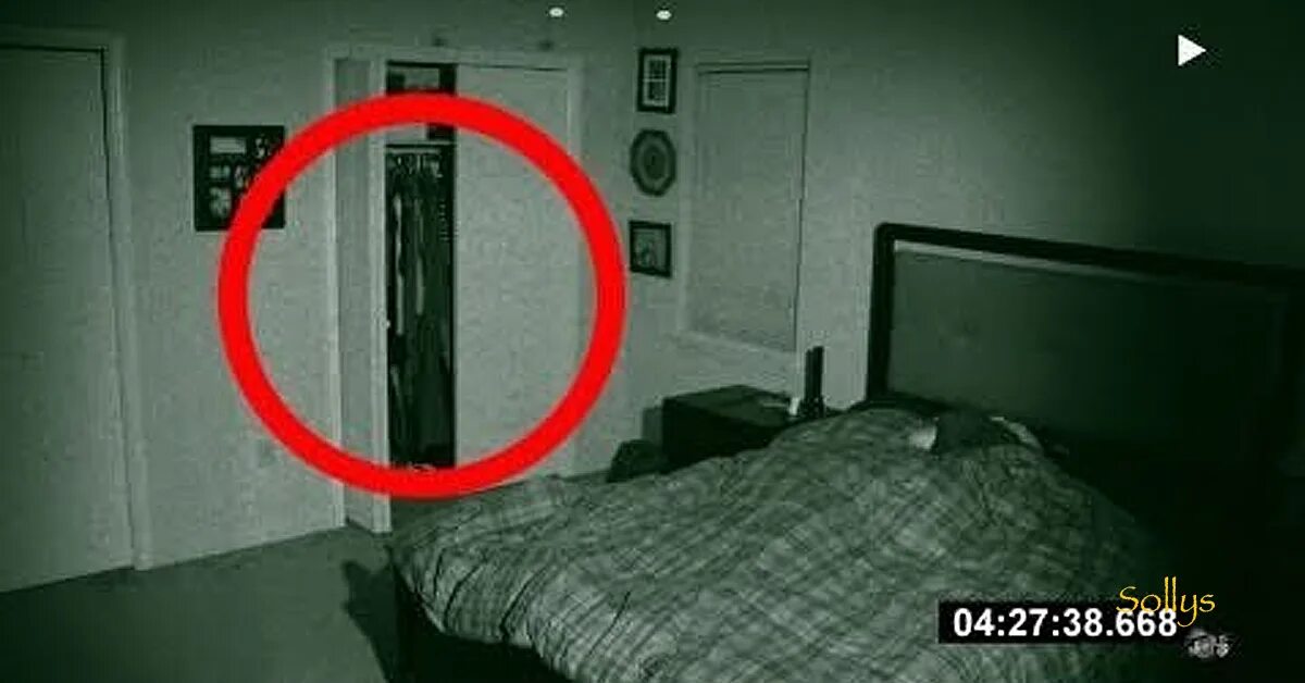 Скрытая видеокамера. Страшный призрак в квартире.
