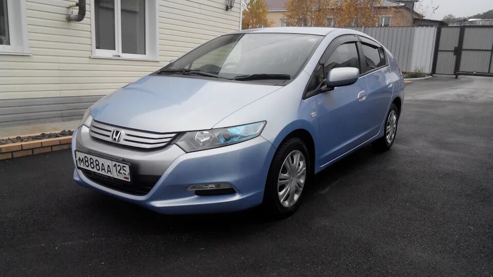 Инсайт 1. Хонда Инсайт 2009 голубая. Honda Insight ze2. Хонда Инсайт 2009 серебристый. Хонда Инсайт 2009 белая.