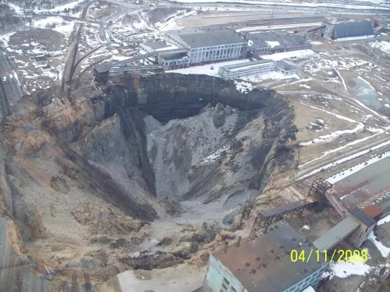 Город уходит под землю