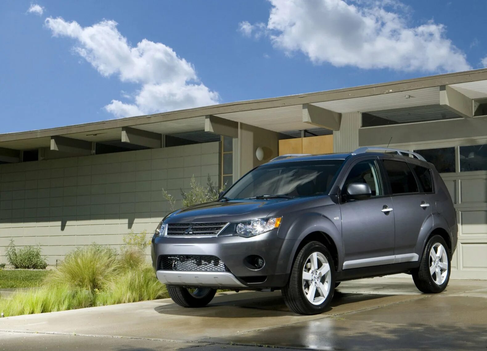 Outlander xl 2. Ремонт mitsubishi outlander xl. Mitsubishi outlander xl 2012. Mitsubishi outlander xl 2010. Outlander xl roar.