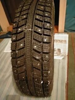 Продам шипованные шины