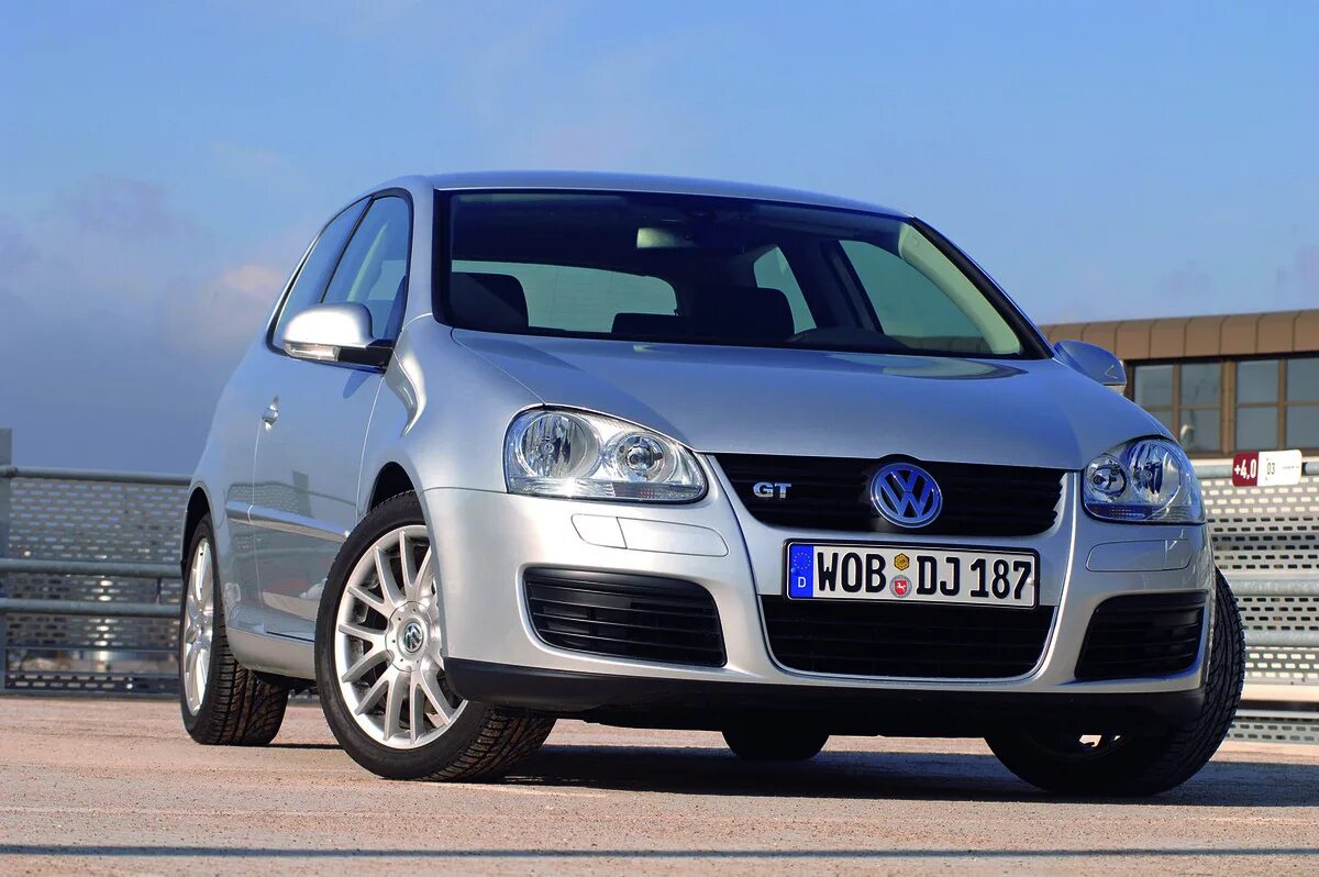 Фольксваген гольф 5 gt. Фольксваген гольф gt 2008. VW Golf 5 gt. Фольксваген гольф 5 2006. Volkswagen описание