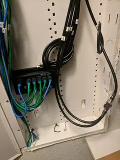 Расключение патч панели