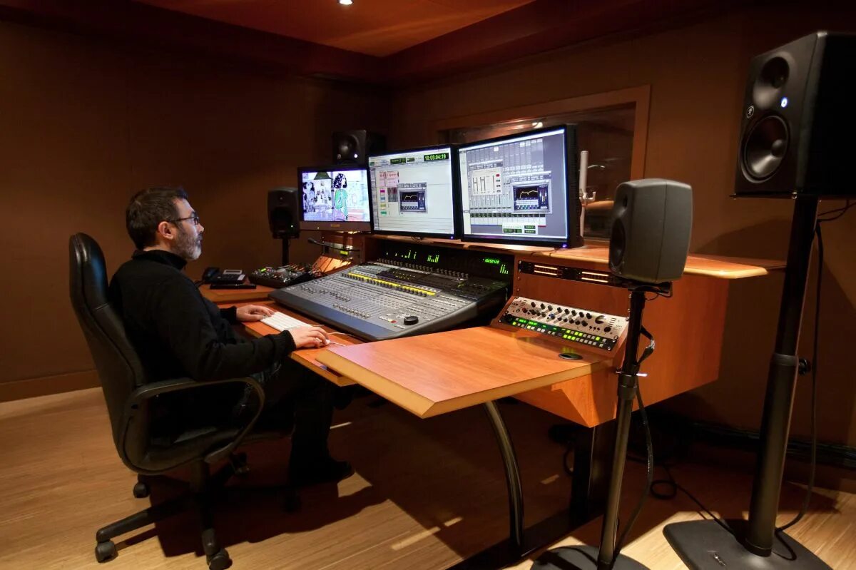 С использованием аудио и видео. Аудиогид в музее. С использованием аудио и видео. Apogee ensemble. Экскурсия с аудиогидом.