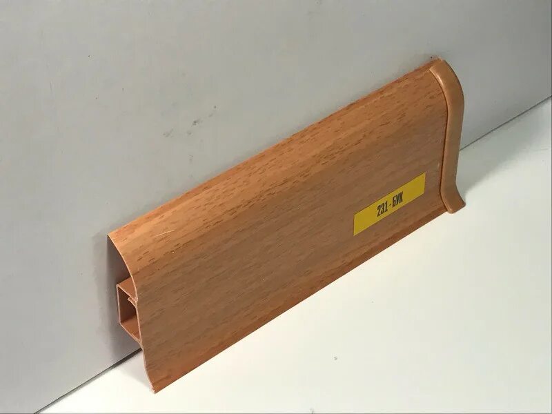 Плинтус с кабель каналом lider, пвх h 62. Плинтус арбитон indo. Плинтус proskirting line progress profiles. Кабельный плинтус. Плинтус с кабель-каналом 5,5х2,1х250 см "идеал комфорт" дуб пепельный.