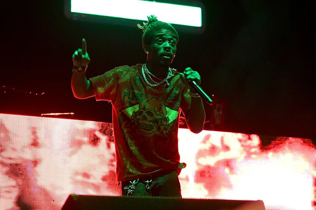 Lil uzi текста. Lil Uzi Vert. Lili Uzi veryt. Lil Uzi Vert Concerts. Lil Uzi Vert on Stage.