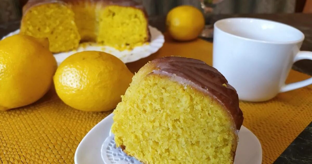 лимонный кекс круглый. итальянский лимонный кекс. влажный лимонный кекс на кефире. кекс на желтках. лимонный кекс на кефире.