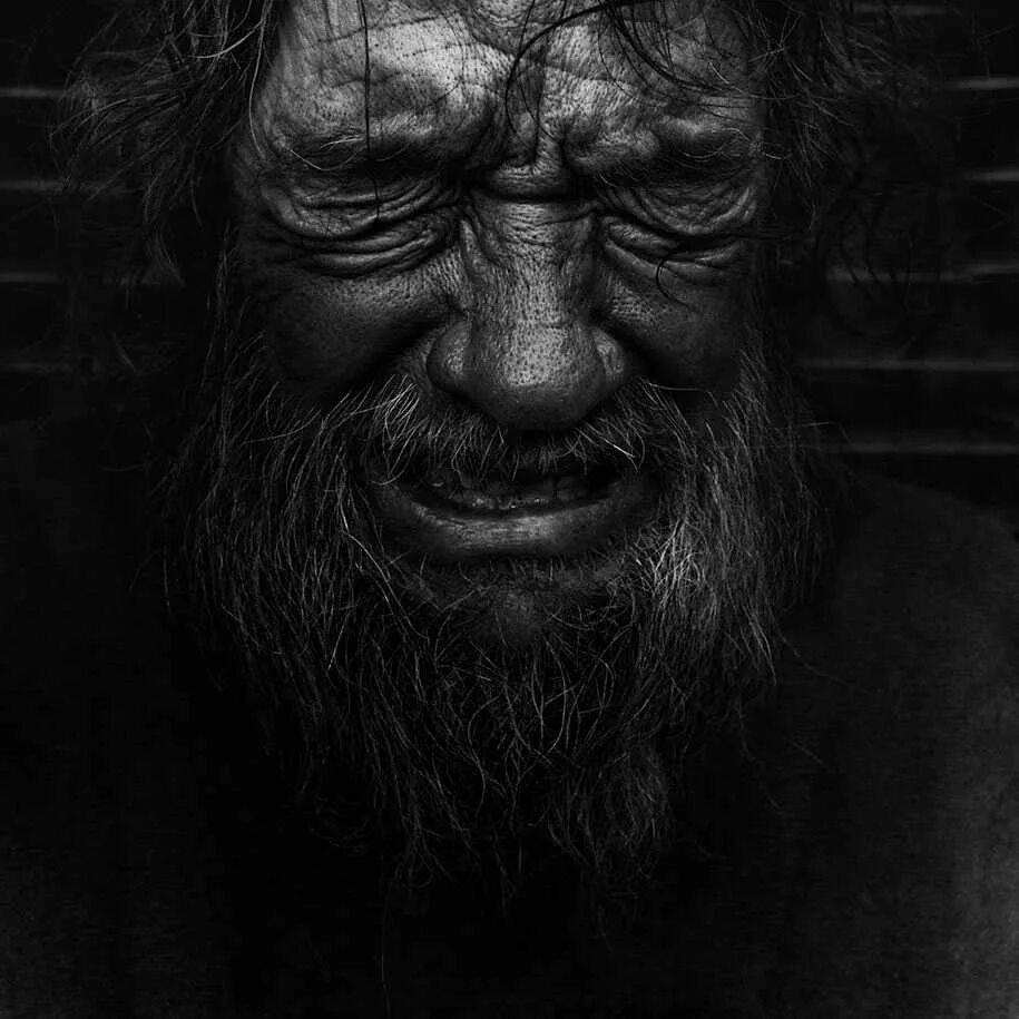 Черный бомж. Ли Джеффрис. Ли Джеффрис (Lee Jeffries) фотограф портреты бездомных людей.