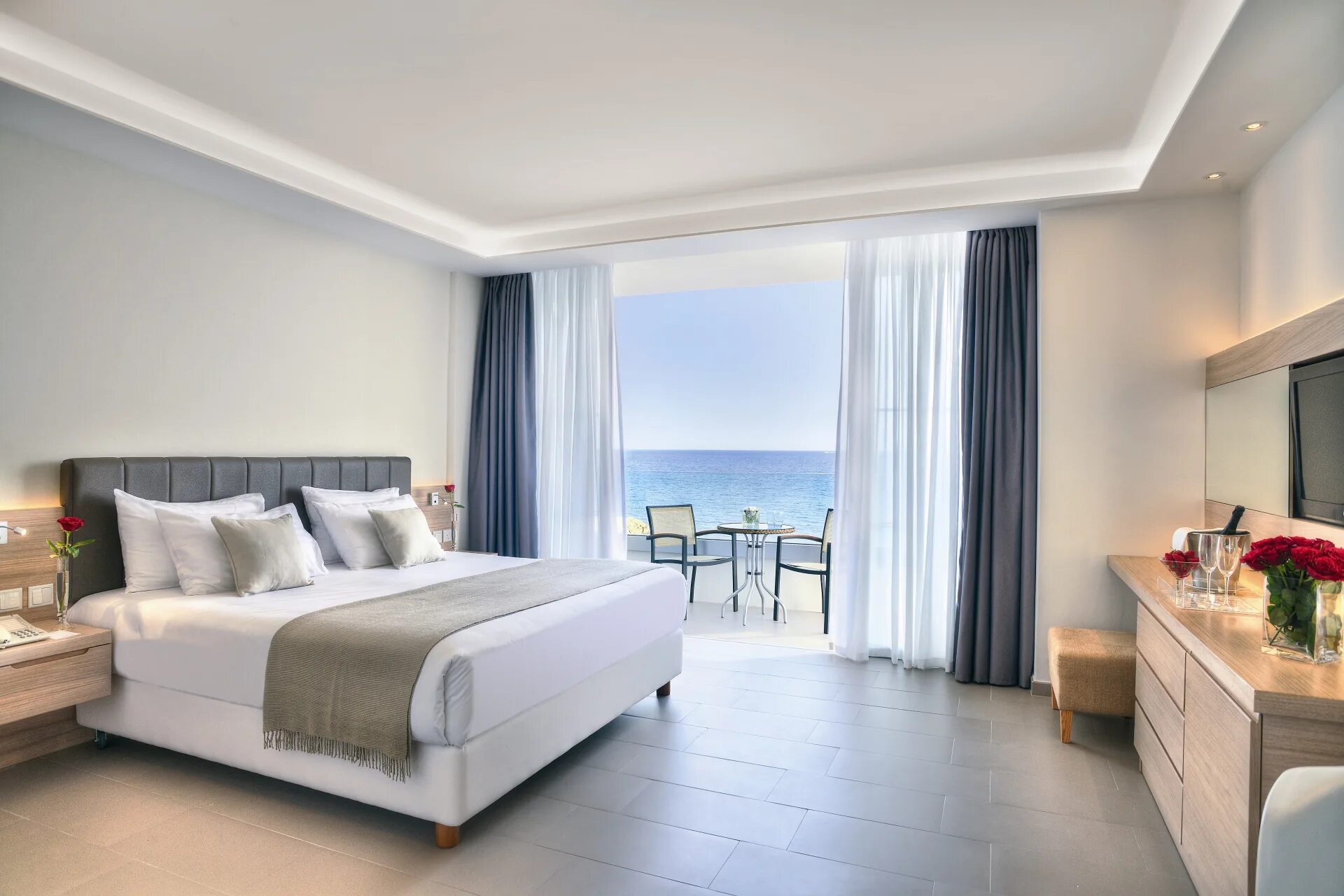 Аполлония набережная ул 120 фото Туры в отель The Royal Apollonia 5*, Кипр, Лимассол цены в 2024 году на отдых