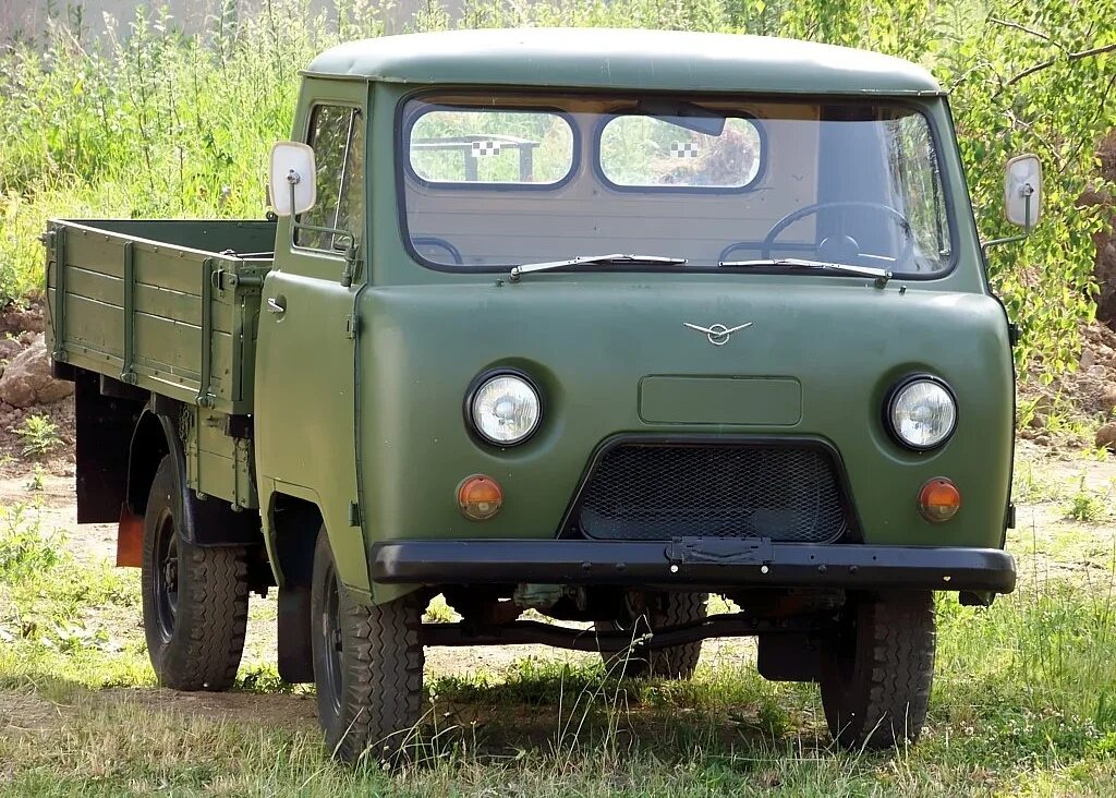 Уаз 3303 головастик 2015. Уаз бортовой новый 3303. Уаз 3303 бортовой грузовик. Уаз 3303. Уаз 3303 бортовой.